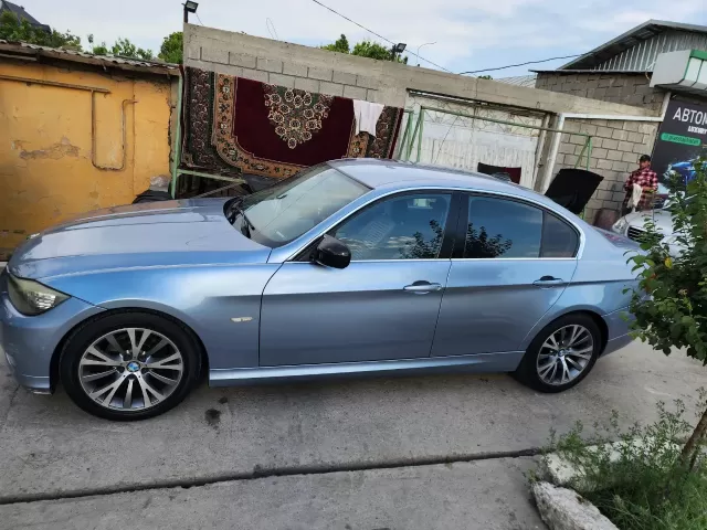 BMW 3 Series 320 1, avtobaza.tj