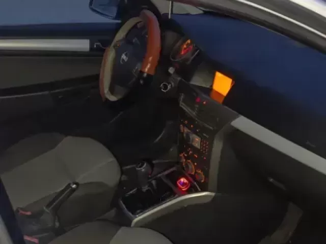 Opel Astra H, 2006 1, avtobaza.tj