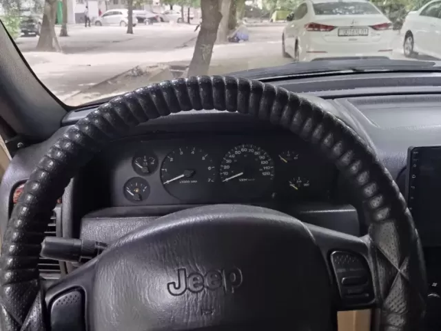 Jeep Grand Cherokee, 1999 1, avtobaza.tj