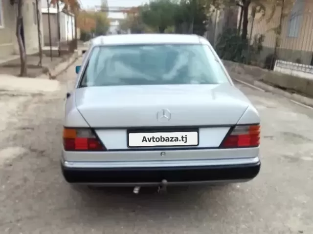 Mercedes-Benz W124 1, avtobaza.tj