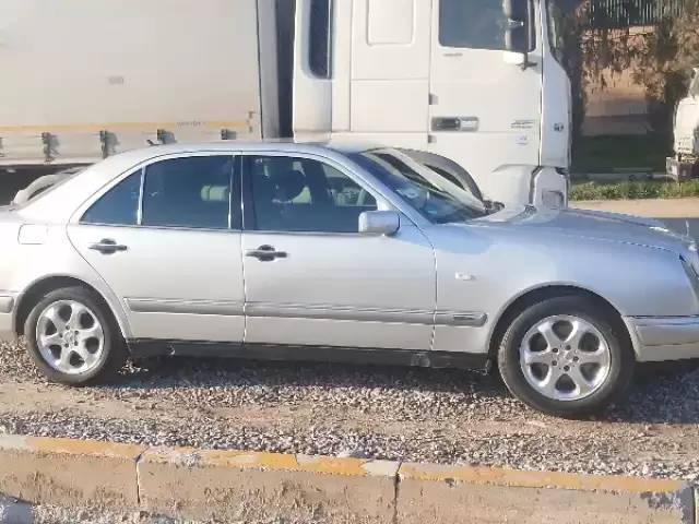 Mercedes-Benz E class, 1998 1, avtobaza.tj