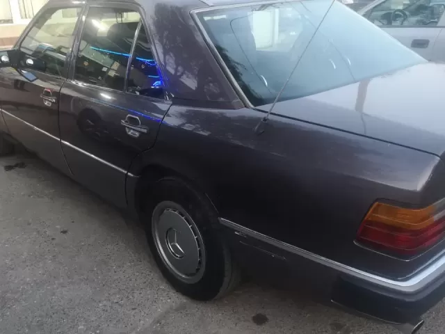 Mercedes-Benz W124, 1991 1, avtobaza.tj