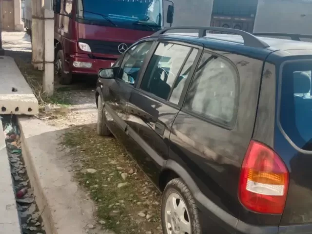 Opel Zafira 1, avtobaza.tj