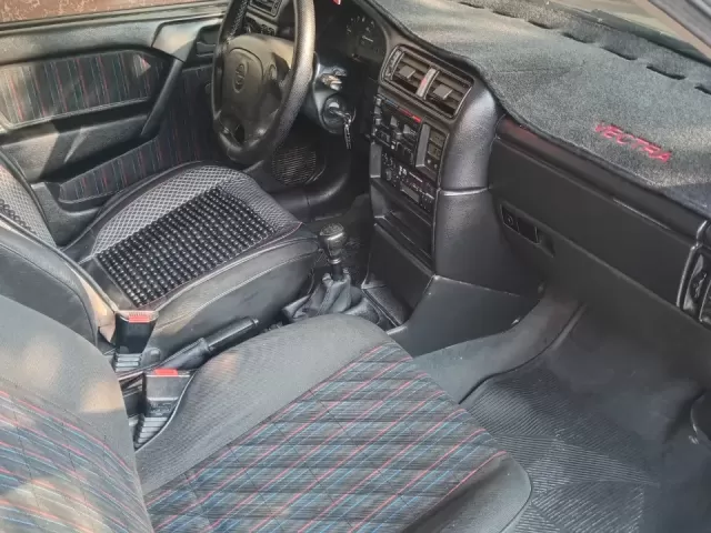 Opel Vectra A, 1994 1, avtobaza.tj