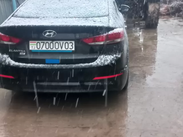 Hyundai Elantra 1, avtobaza.tj