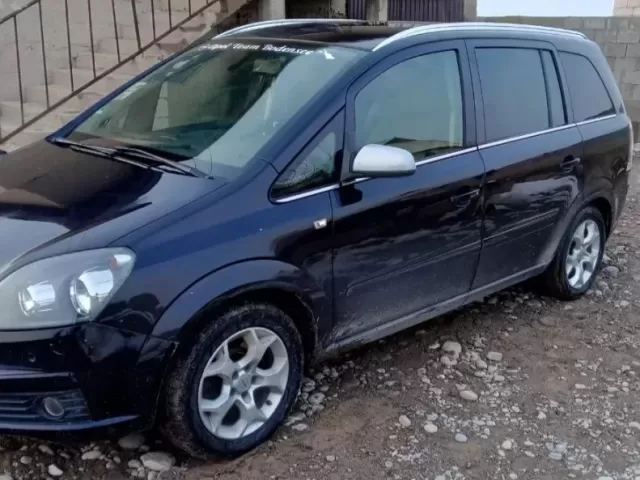 Opel Zafira 1, avtobaza.tj