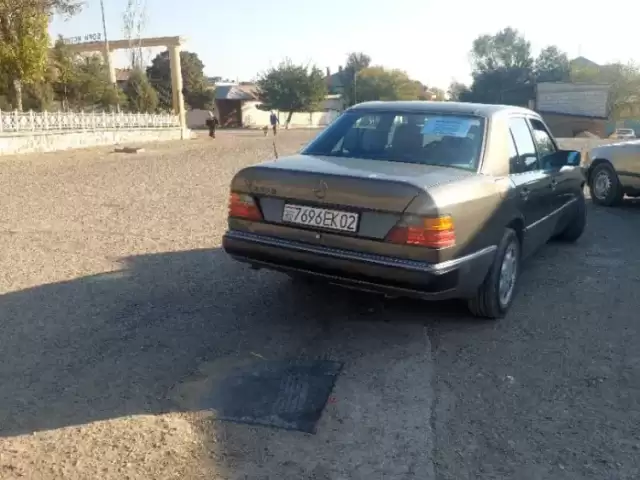 Mercedes-Benz W124, 1990 1, avtobaza.tj