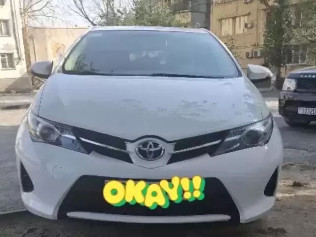 Toyota Auris, 2014 1, avtobaza.tj