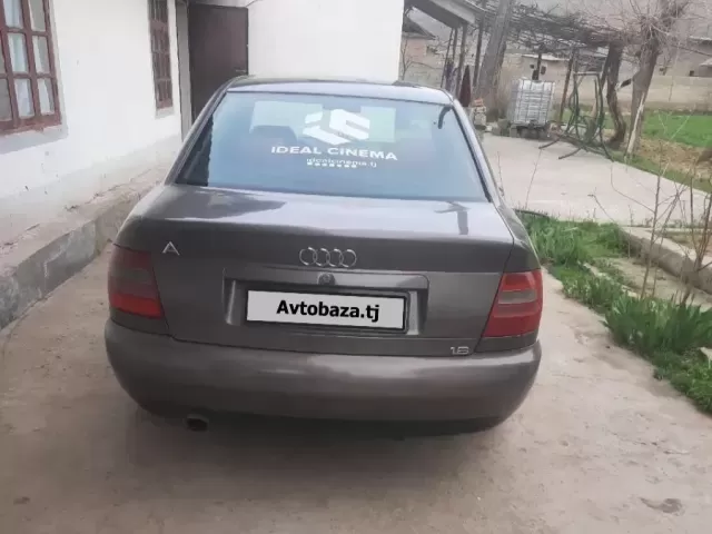 Audi A4 1, avtobaza.tj