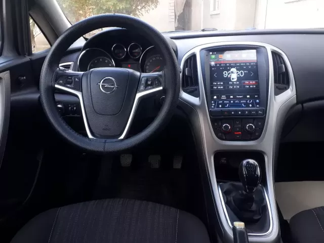 Opel Astra H, 2011 1, avtobaza.tj