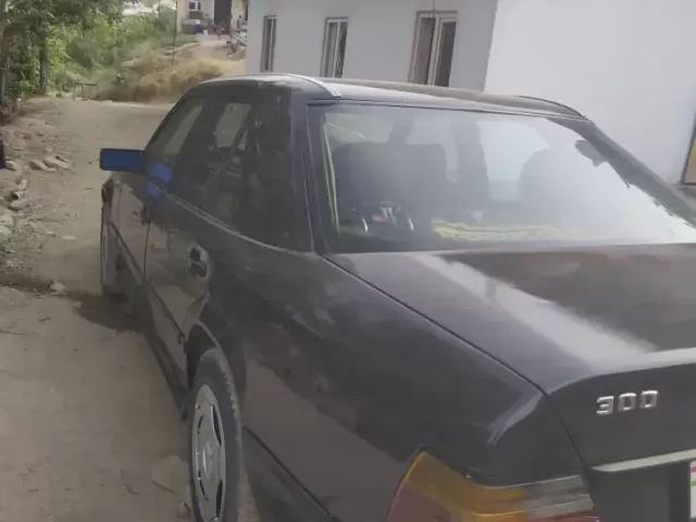 Mercedes-Benz W124 1, avtobaza.tj