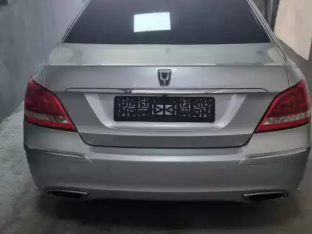 Hyundai Equus, 2010 1, avtobaza.tj