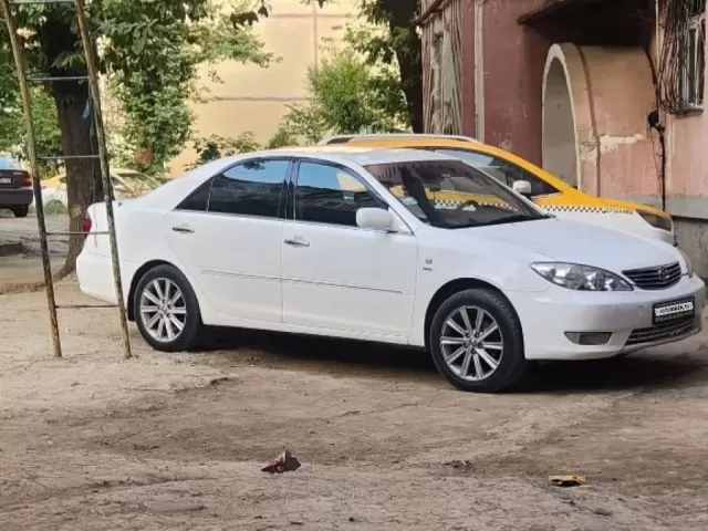 Toyota Camry 1, avtobaza.tj