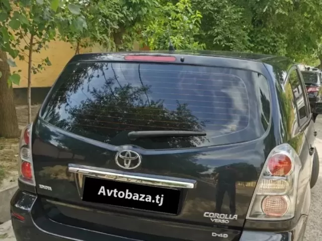 Toyota Corolla Verso 1, avtobaza.tj