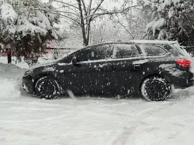 Opel Astra J, 2016 1, avtobaza.tj