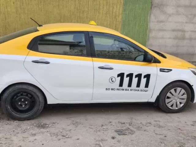 Kia Rio 1, avtobaza.tj