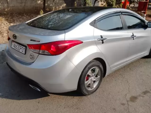 Hyundai Avante, 2011 1, avtobaza.tj