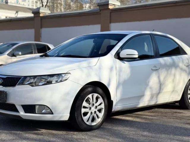 Kia Cerato, 2012 1, avtobaza.tj
