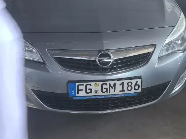 Opel Astra J, 2011 1, avtobaza.tj