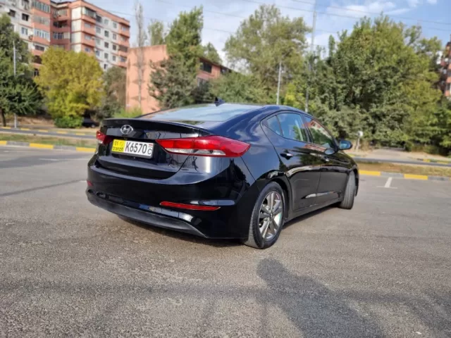 Hyundai Elantra 1, avtobaza.tj