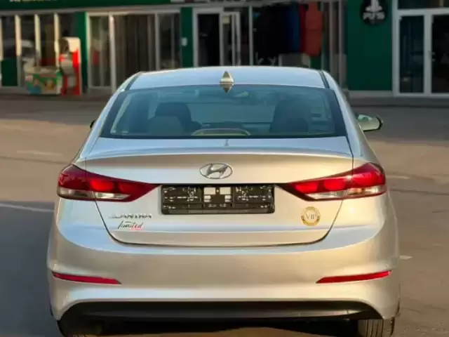 Hyundai Avante, 2018 1, avtobaza.tj