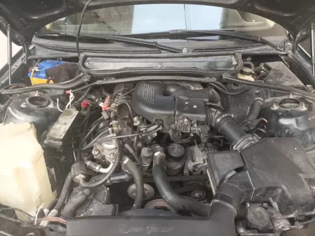 BMW 3 Series 318i, 2000 1, avtobaza.tj