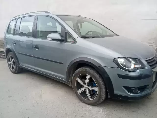 Volkswagen Touran, 2008 1, avtobaza.tj Volkswagen Touran, 2008 1, avtobaza.tj