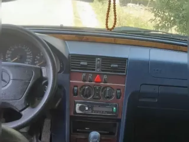 Mercedes-Benz C class, 1998 1, avtobaza.tj