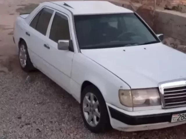 Mercedes-Benz W124 1, avtobaza.tj