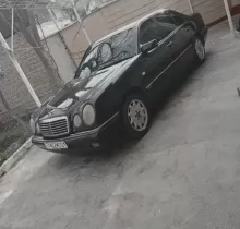 Mercedes-Benz E class, 1996 в Бохтар (Курган-Тюбе) 
