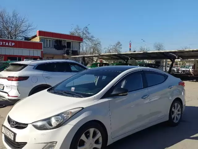 Hyundai Avante, 2011 1, avtobaza.tj