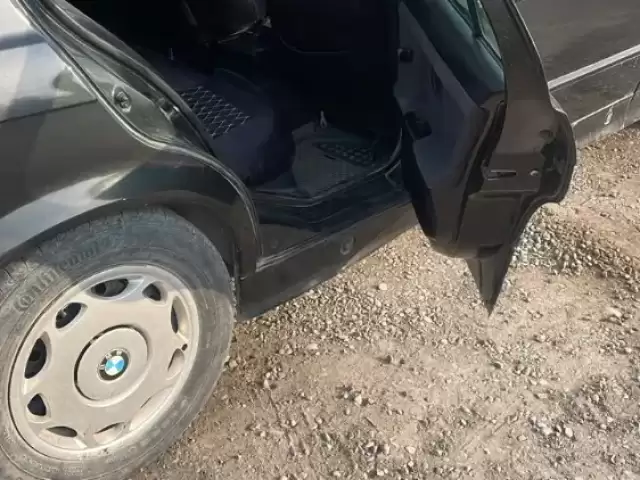 BMW 3 Series 320i, 1992 1, avtobaza.tj