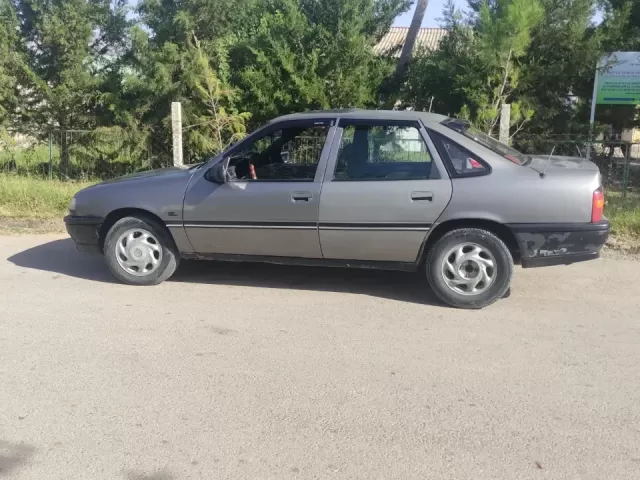 Opel Vectra A 1, avtobaza.tj