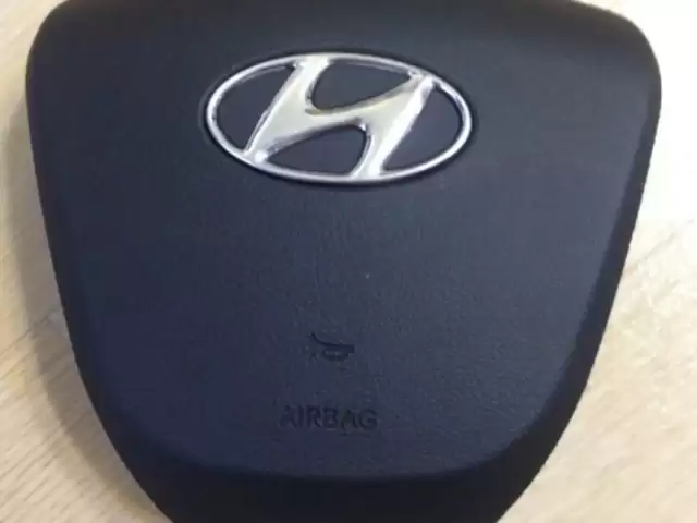 Крышка AirBag от Hyundai Solaris 2 1, avtobaza.tj
