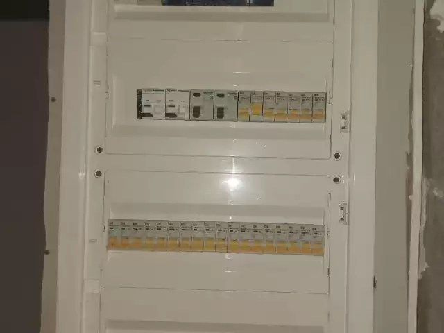 Услуги электрика 1, farmo.tj