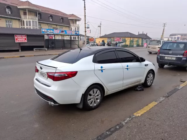 Kia Rio 1, avtobaza.tj