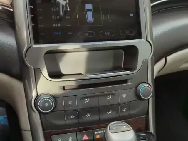 Chevrolet Malibu, 2013 1, avtobaza.tj