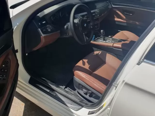 BMW 5 Series 518, 2012 1, avtobaza.tj