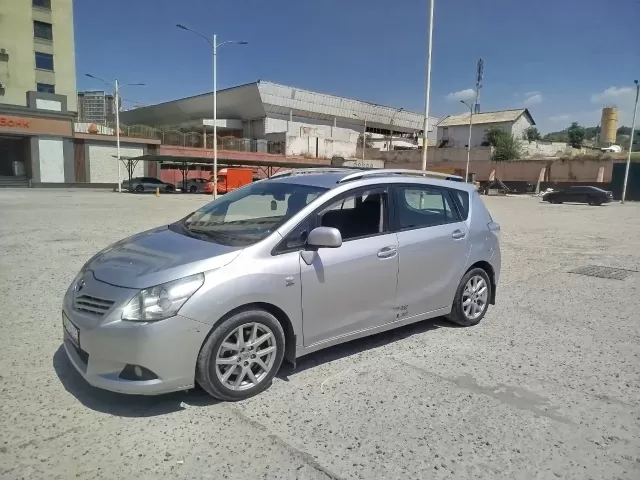 Toyota Verso, 2010 1, avtobaza.tj