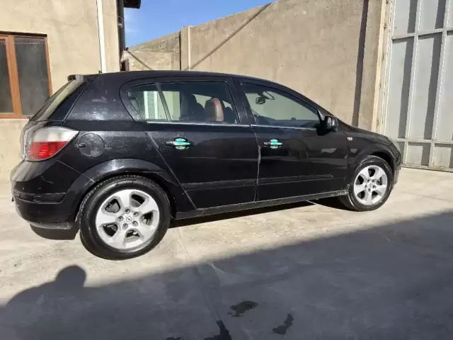 Opel Astra H, 2006 1, avtobaza.tj