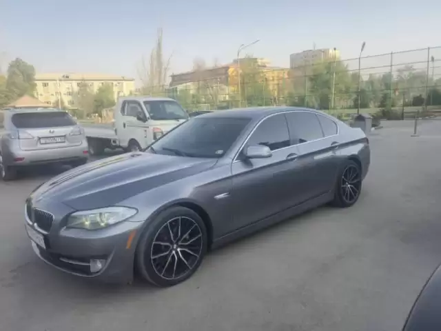 BMW 5 Series 528, 2013 1, avtobaza.tj