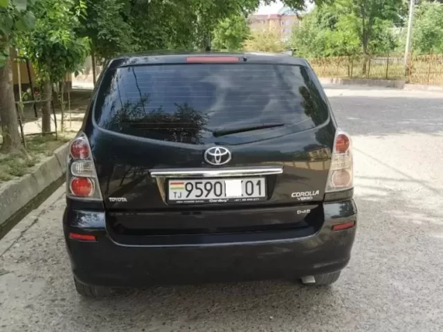 Toyota Corolla Verso 1, avtobaza.tj