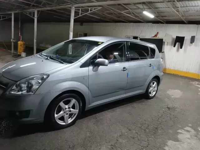 Toyota Corola Verso 1, avtobaza.tj