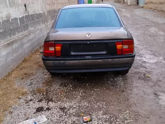 Opel Vectra A, 1993 1, avtobaza.tj