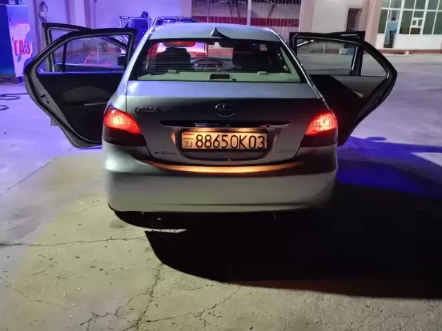 Toyota Belta, 2010 1, avtobaza.tj