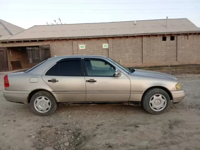 Mercedes-Benz C class 1, avtobaza.tj