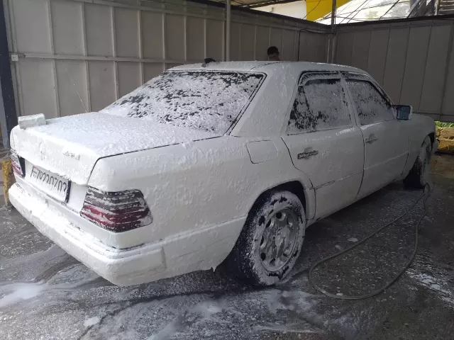 Mercedes-Benz C class, 1990 1, avtobaza.tj