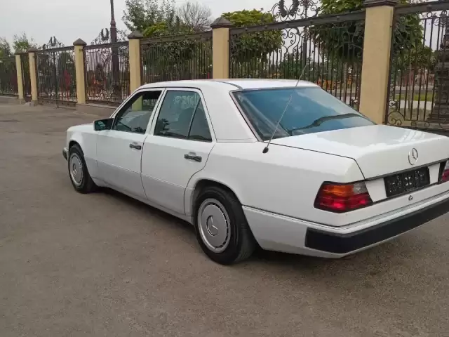 Mercedes-Benz W124, 1991 1, avtobaza.tj Mercedes-Benz W124, 1991 1, avtobaza.tj