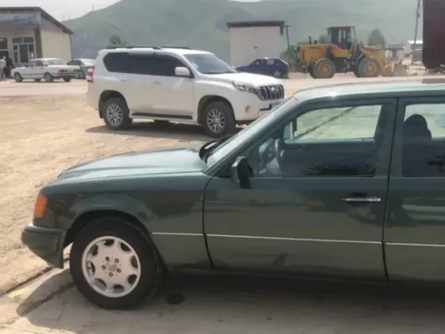 Mercedes-Benz W124, 1991 1, avtobaza.tj