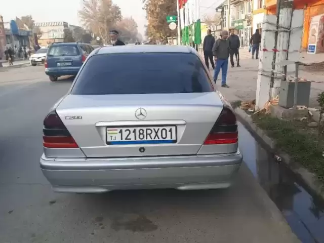 Mercedes-Benz W201, 1998 1, avtobaza.tj